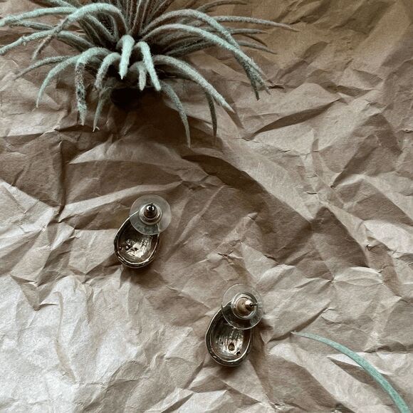 vtg 80s sparkle statement earrings rhinestone encrusted goldtone french baguette - Picture 6 of 6